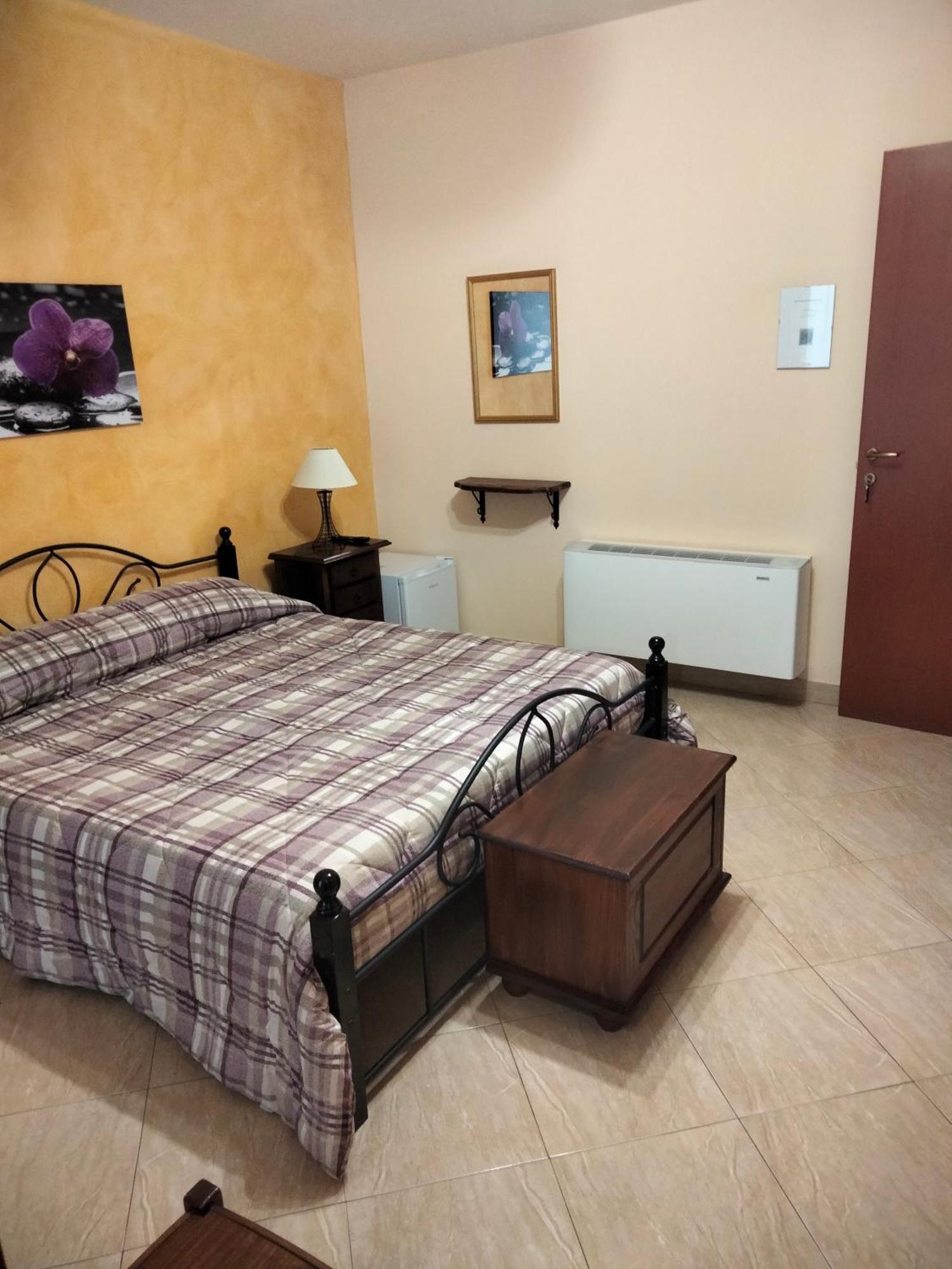 The & - Parcheggia Gratis Sotto Casa Ed Entra - Gasthof Mazara del Vallo