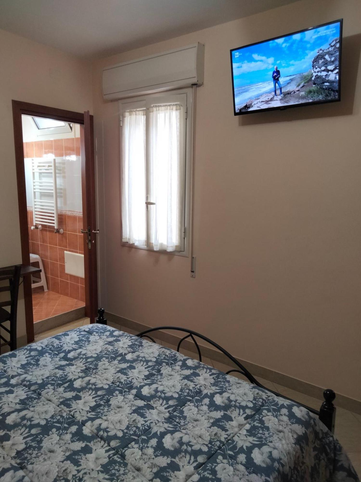 The & - Parcheggia Gratis Sotto Casa Ed Entra - 3*