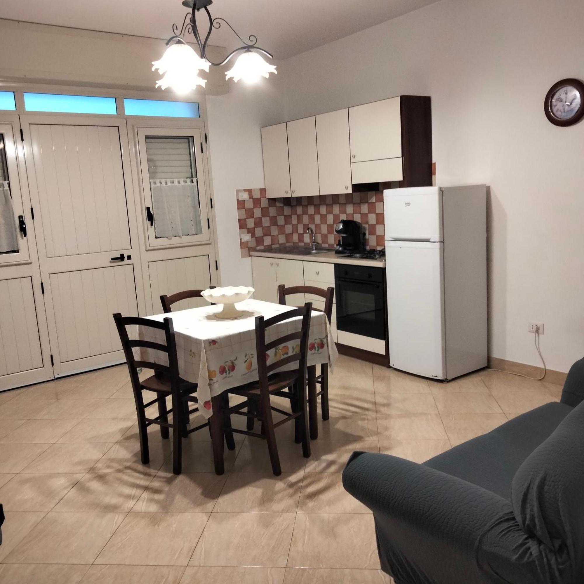 The & - Parcheggia Gratis Sotto Casa Ed Entra -